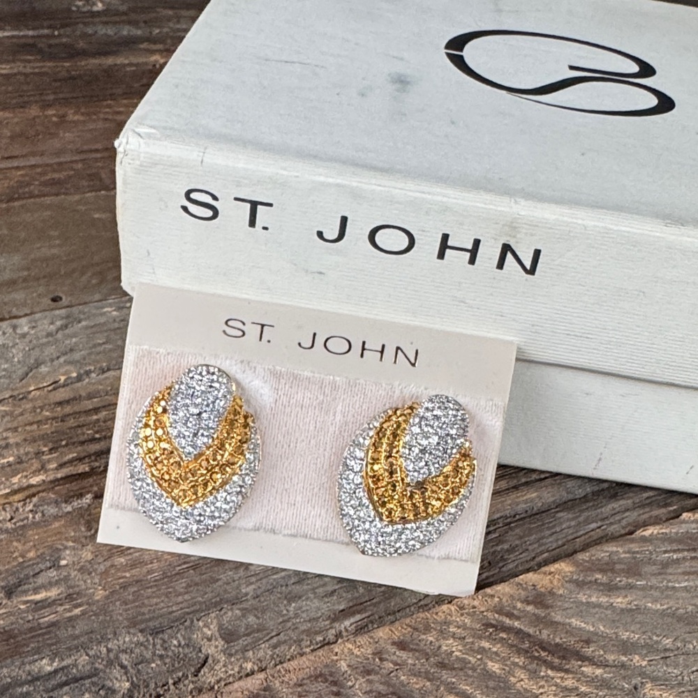 St. John vintage 1990’s chic pave crystal‎ clip on earrings EVC